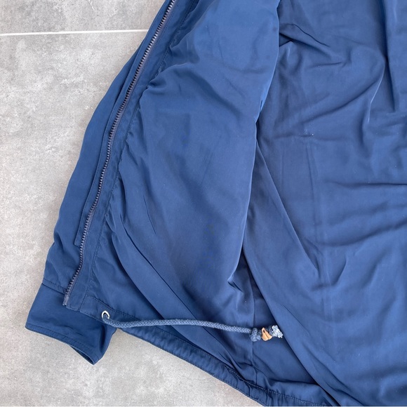 Stylish Blue Jacket for Men - Pockets for Convenience - Picture 9 of 10